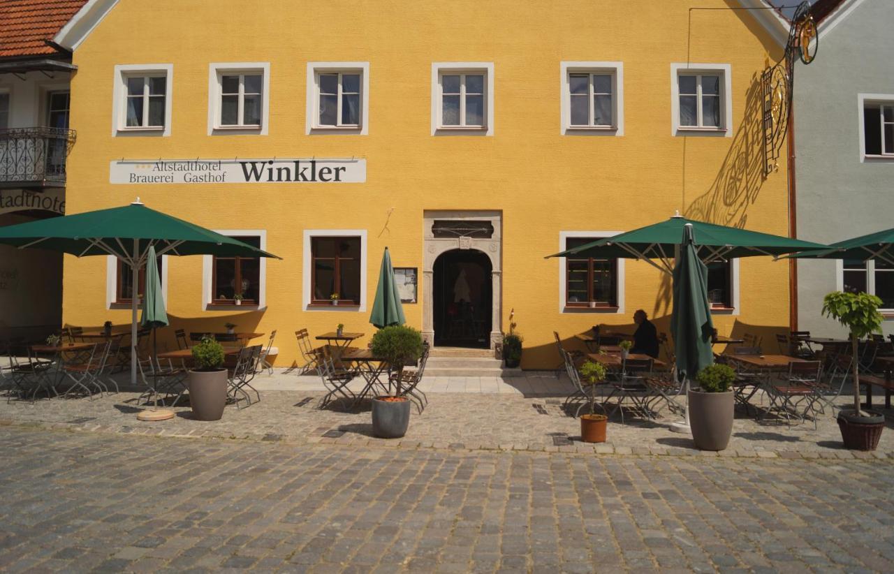 Altstadthotel Brauereigasthof Winkler Berching Exteriör bild