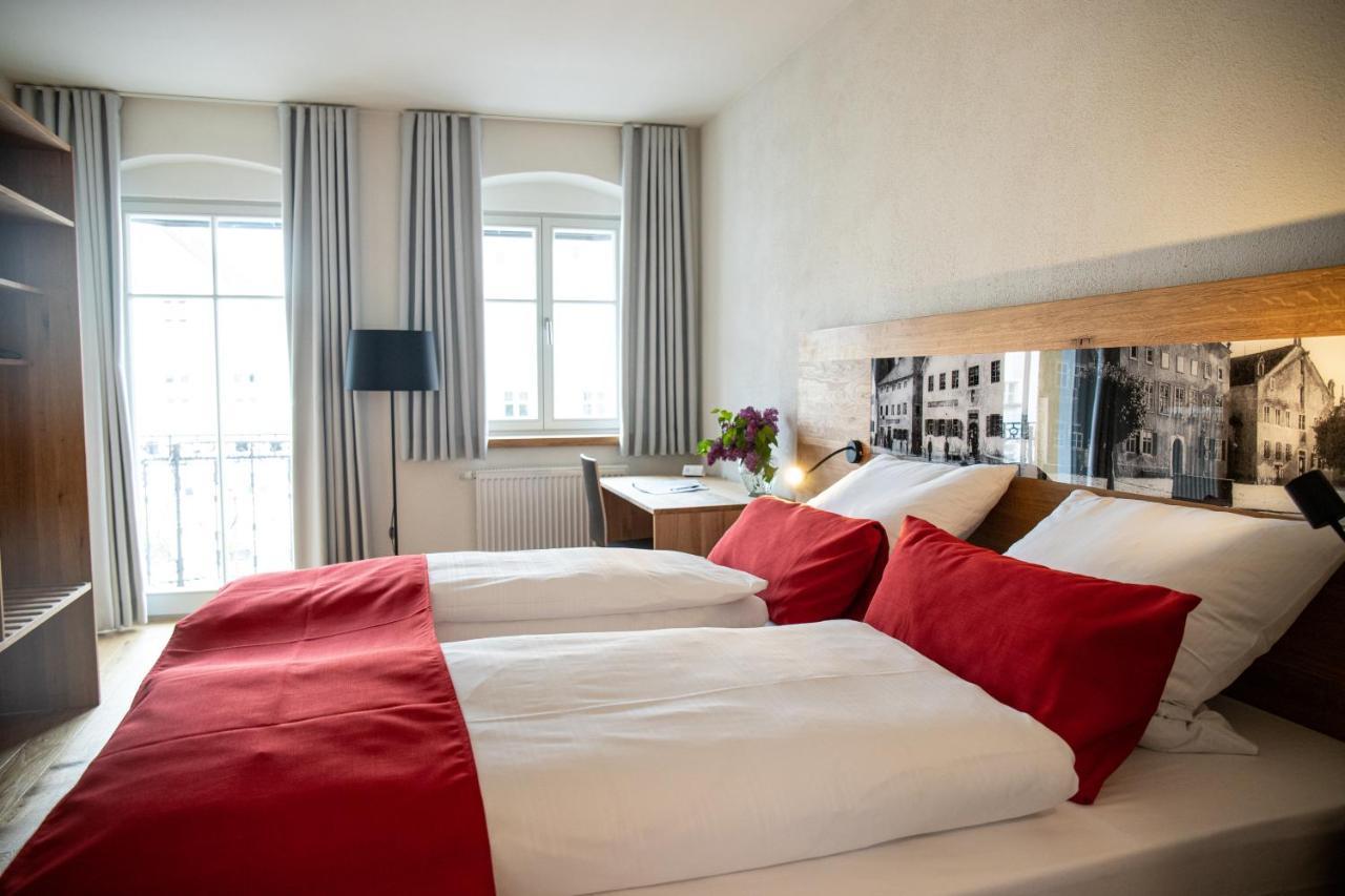 Altstadthotel Brauereigasthof Winkler Berching Exteriör bild