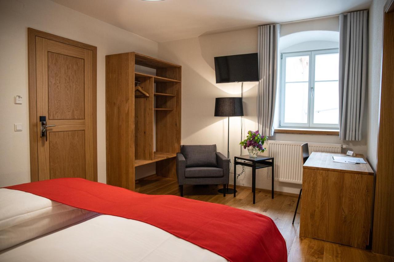 Altstadthotel Brauereigasthof Winkler Berching Exteriör bild