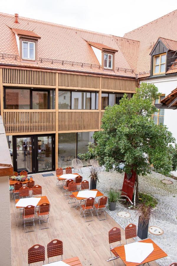 Altstadthotel Brauereigasthof Winkler Berching Exteriör bild