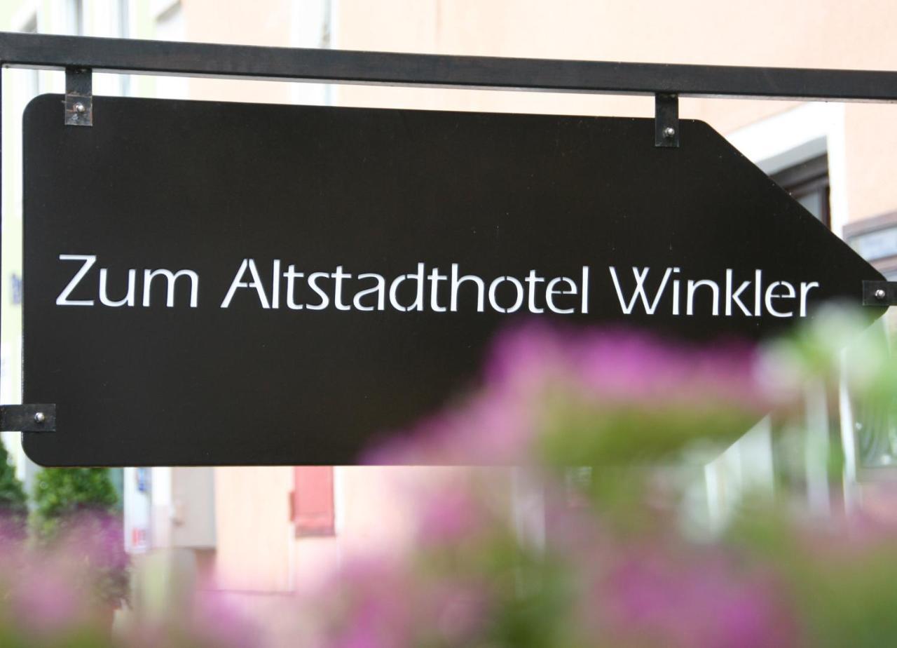 Altstadthotel Brauereigasthof Winkler Berching Exteriör bild